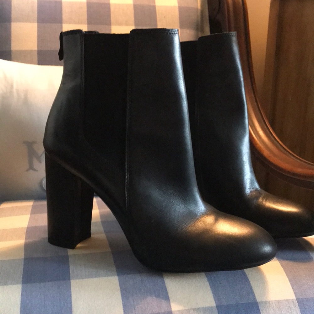 Black leather Sam Edelman booties sz 8.5